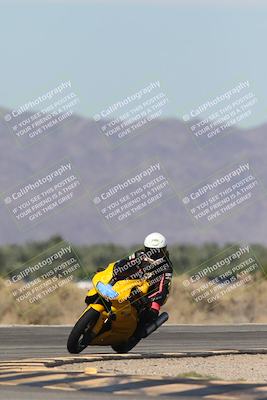 media/Oct-13-2025-Moto Forza (Mon) [[a66d839500]]/4-C Group/Session 3 (Turn 16)/